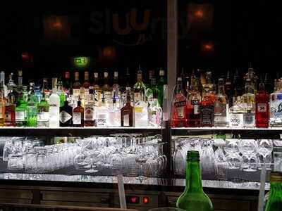 Cloud 9 Sky Bar & Lounge