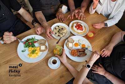 Kavárna Mezi Řádky