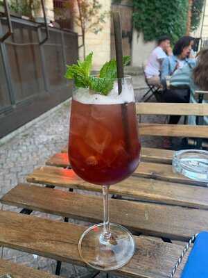 Point Café & Gallery