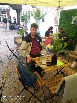 Point Café & Gallery