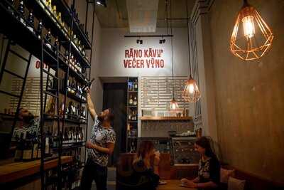 Ráno Kávu Večer Víno