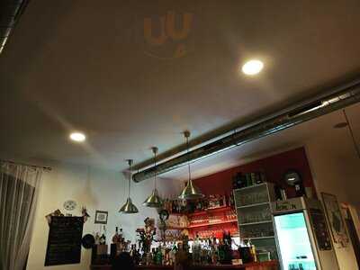 Twin Lids Restaurant And Bar