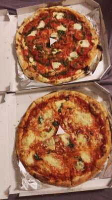 Fresh Point Pizza Prague