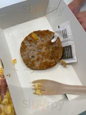 Mcdonald's Oc Cerny Most