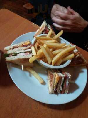 The Globe Bookstore And Cafe