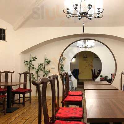 Moon Gate Restaurant