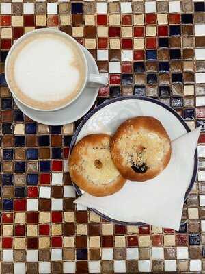 Řehoř Samsa Café Bar & Knihkupectví