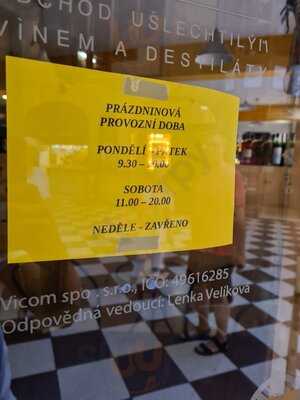 Vinotéka Cellarius Lucerna