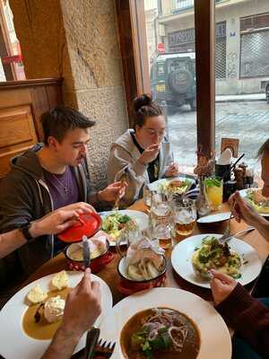 U Matěje Kotrby Hostinec A Bar