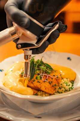 U Matěje Kotrby Hostinec A Bar