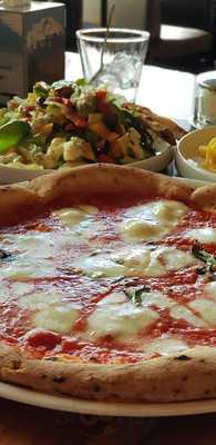 Wolfgang Pizzaria Resturant