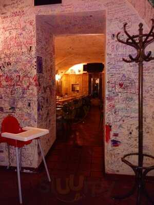 Malostranské Hospůdky U Tří Zvonků