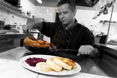 Mlýnský Domov - Stylová Restaurace, Pizza A Penzion