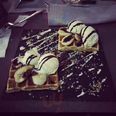 Loft N8 Restaurant And Hookah Lounge