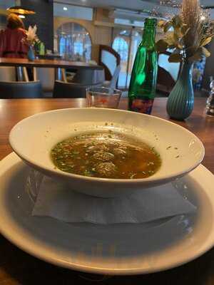 Bruno Café & Restaurant