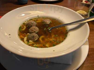 Bruno Café & Restaurant