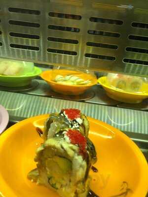 Running Sushi Sakura's