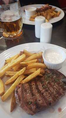 The Pub & Grill No 1