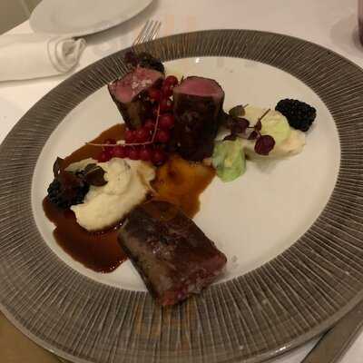 Adele Restaurant & Bar