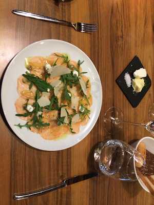 Avantgarde Restaurant & Cafe