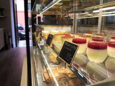 2 Steps 2 Heaven Café