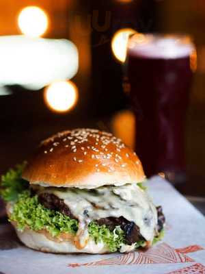 The Craft: Food & Beers