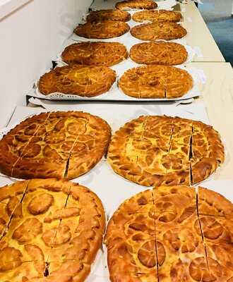 Louskáček - Ruské Potraviny, Speciality A Občerstvení