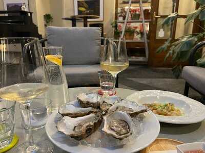 Atelier Cocktail Bar & Bistro