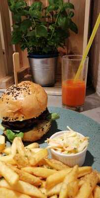 Fresh And Fat Bistro