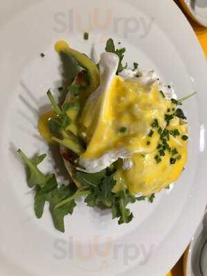 Fresh And Fat Bistro