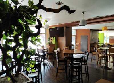 Metropolitan Bar-restaurant Coolna