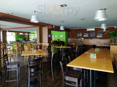 Metropolitan Bar-restaurant Coolna