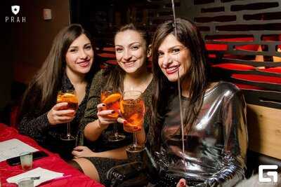 Prah Music Club Restaurant