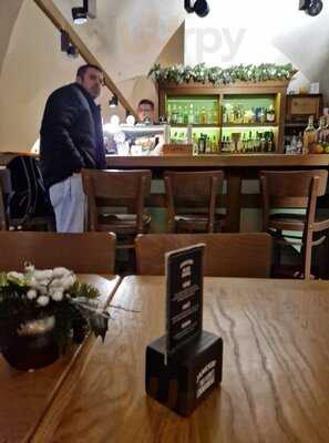 The Castle Pub & Restaurant