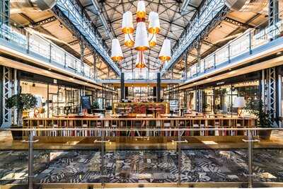 Aperitivo Pavilon Cafe Bar & Bistro