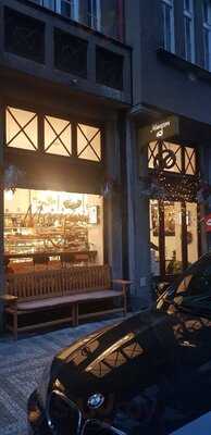 Mansson's Danish Bakery And Café