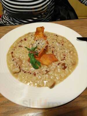 Prostor Bar & Restaurant