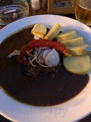 A Divadlo Pokračuje