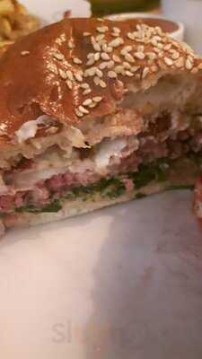 Dish Fine Burger Bistro