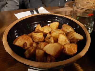 Restaurace U Tří Zlatých Lvů