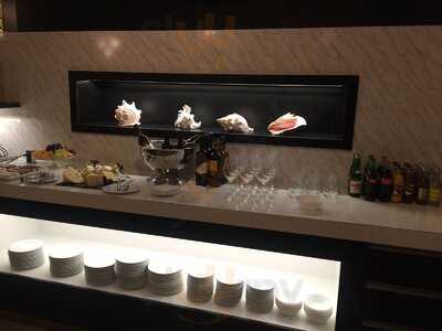 Cafe Restaurant Hotel Troja