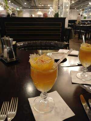 Zinc Bar & Restaurant