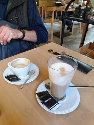 Cloverleaf Restaurace