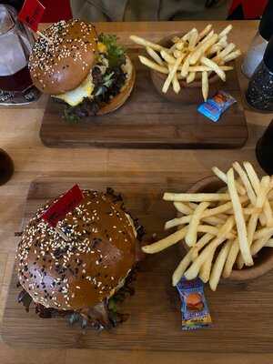 The Street Restaurant & Cocktail Bar