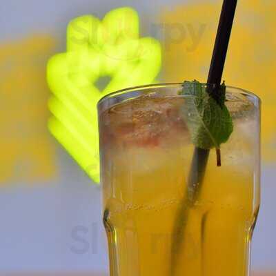 Mustek Parallel Station