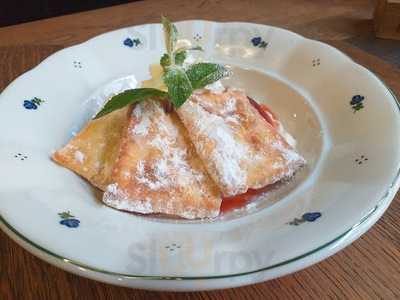 Portrefena Husa Andel