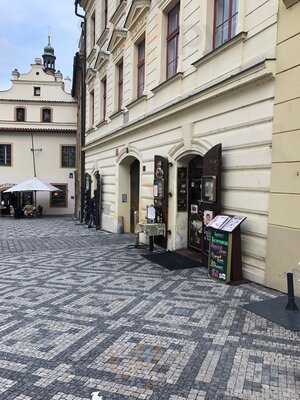 Rychlé Občerstvení Na Ul. Loretánská