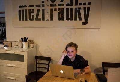 Bistro Mezi Řádky