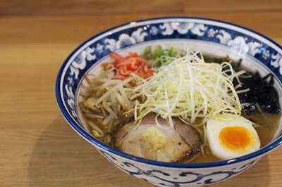 異彩ラーメンビストロ