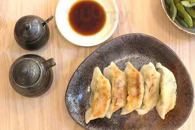 異彩ラーメンビストロ